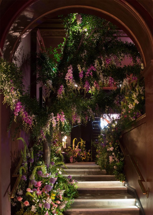 restaurante-londres-flores-escadas2